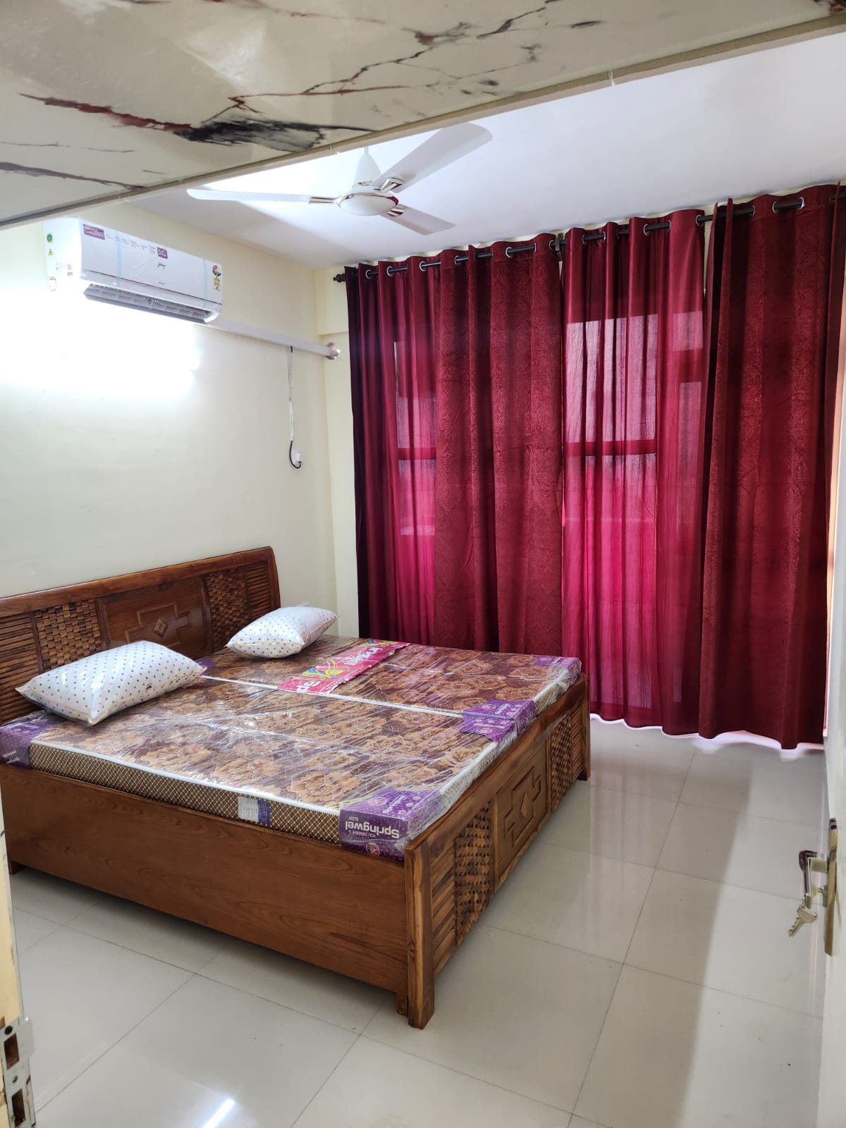 1000159384 2bhk fully Furnished
